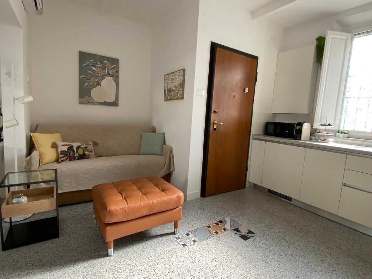 8+8 Appartamento Con Garage Livorno Kültér fotó